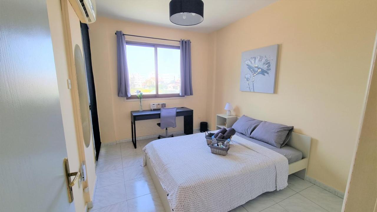 Comfy Rooms In A Shared Apartment Near Salt Lake With Internet And Netflix Larnaca Zewnętrze zdjęcie
