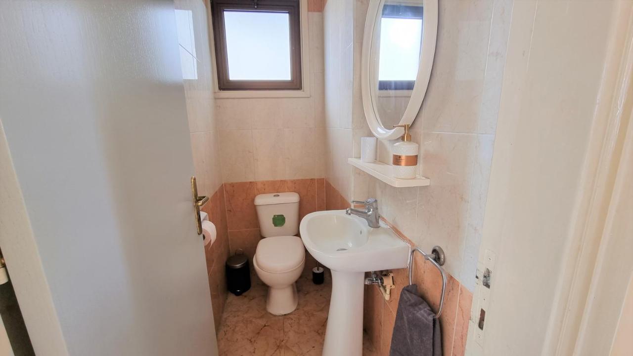 Comfy Rooms In A Shared Apartment Near Salt Lake With Internet And Netflix Larnaca Zewnętrze zdjęcie